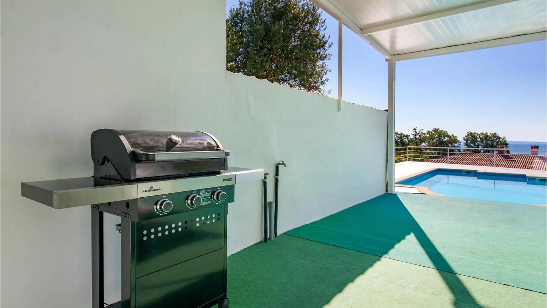 Gorgeous Home In Ika With Kitchen Holiday home