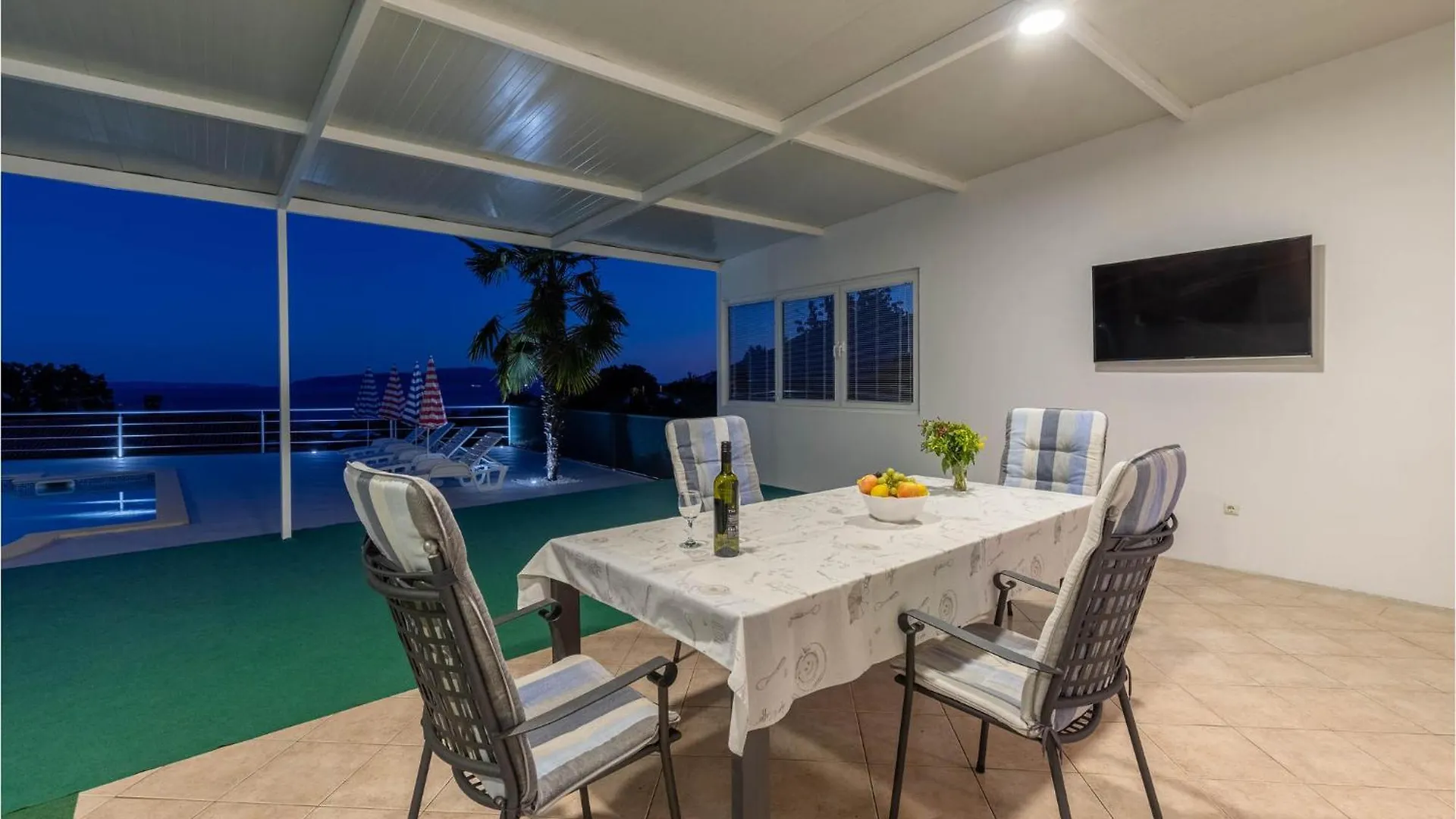 Gorgeous Home In Ika With Kitchen 0*,